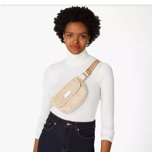 Rosie Faux Shearling Belt Bag NWT - Picture 3 of 5